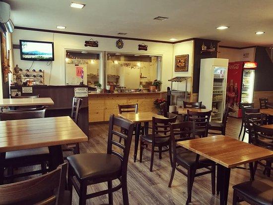 Kao Niaw Ping Kai Restaurant